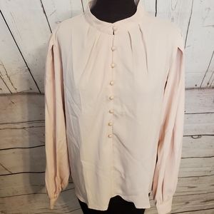 Kara and Kate long sleeved pleated button front blouse beige size Large